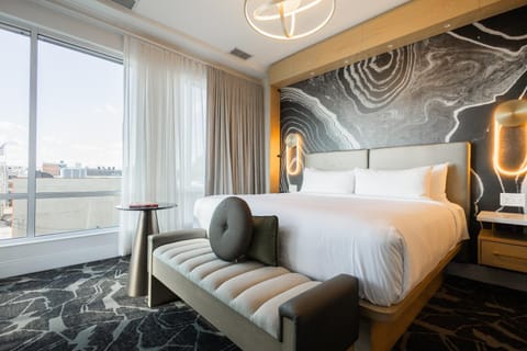 POSH on Kirkwood, A Boutique Hotel Hotel in Bloomington