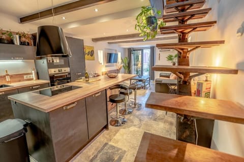 Magnifique Maison de Village climatisée, terrasse Villa in Sainte-Maxime