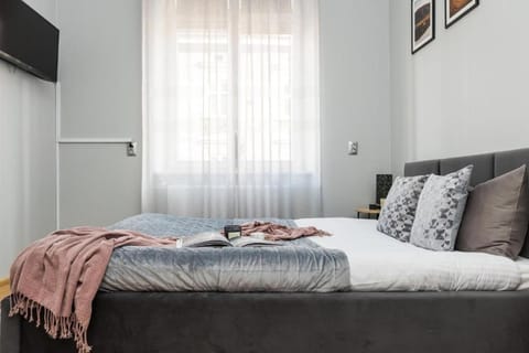 Loc8 Apartments by Cracovia Prime Apartment in Krakow