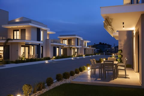 Property building, View (from property/room), Balcony/Terrace