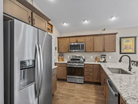 5537 Z6 HAMMOCK AT FENNEY by REMAX PREMIER REALTY House in Wildwood