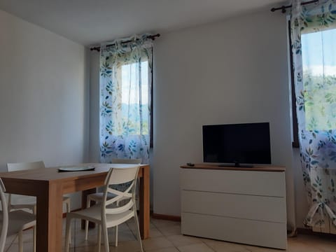 Quiet Corner Apartment Apartment in Riva del Garda