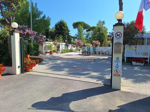 Camping Parco Vacanza Partaccia 2 Campground/ 
RV Resort in Marina di Massa