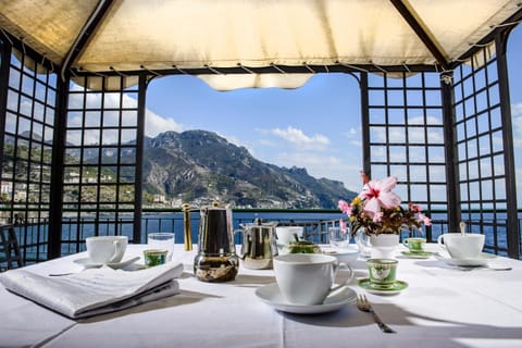 Natural landscape, Balcony/Terrace, Sea view