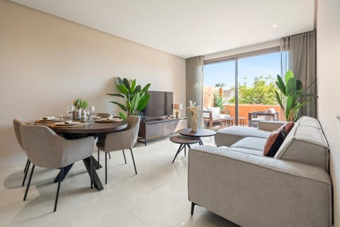 View (from property/room), Living room, Dining area