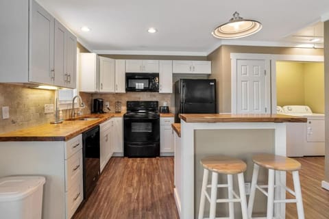 Travelers Fairview Haven Apartment in Fairview