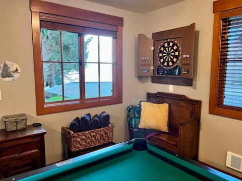 Ideal Beachfront Retreat Experience Gorgeous! Bed and Breakfast in San Juan Island