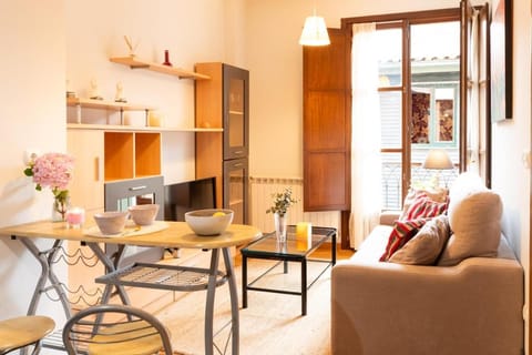 TV and multimedia, Living room, Dining area