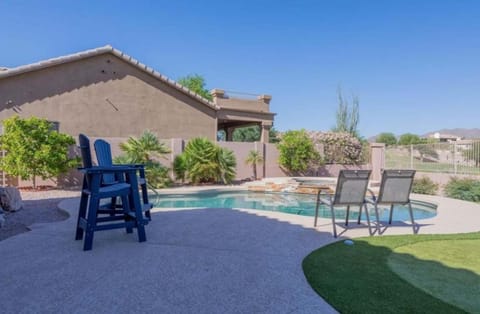 Spacious Mesa home with stunning views House in Red Mountain Ranch