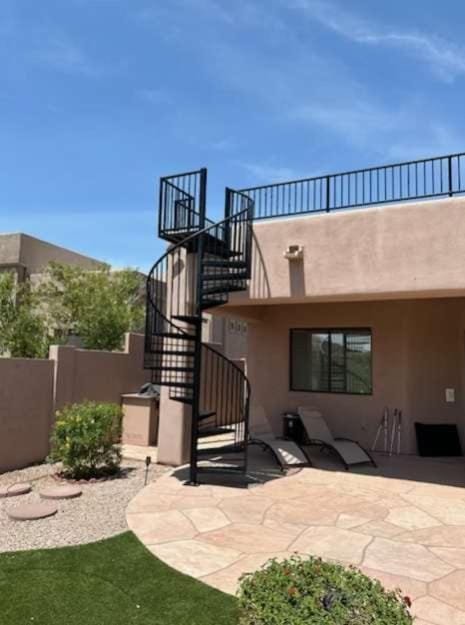 Spacious Mesa home with stunning views House in Red Mountain Ranch