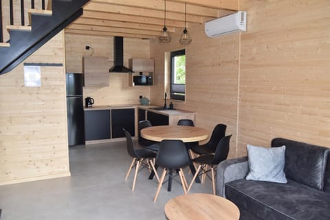 Domki Morskie Jastrzębia Góra - Domki z basenem House in Pomeranian Voivodeship