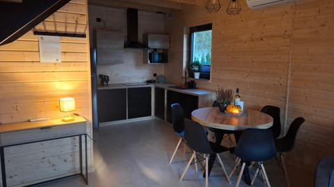 Domki Morskie Jastrzębia Góra - Domki z basenem House in Pomeranian Voivodeship