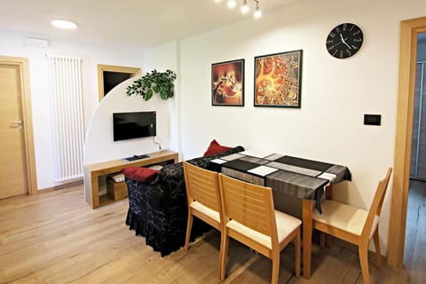 Living room, kitchen