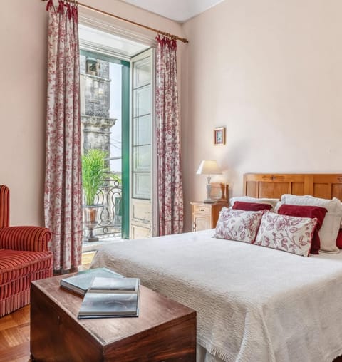 Bed, Balcony/Terrace, Bedroom