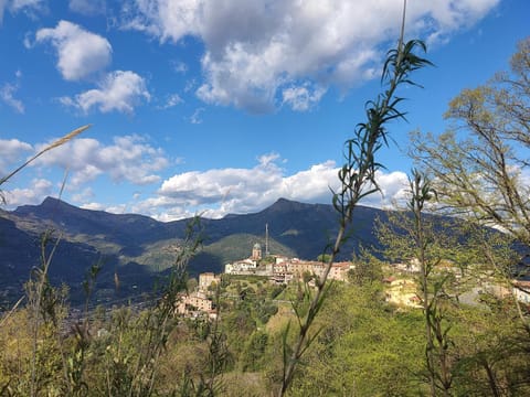 Nearby landmark, Natural landscape, Mountain view