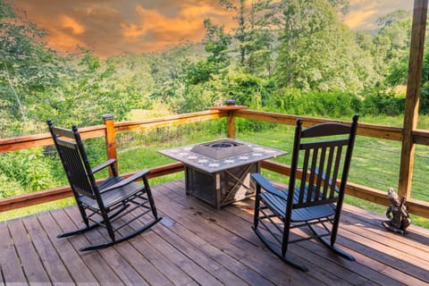 Patio, Natural landscape, View (from property/room), Balcony/Terrace, Mountain view