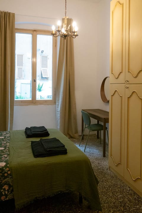 Paradiso Garden Apartment in Genoa