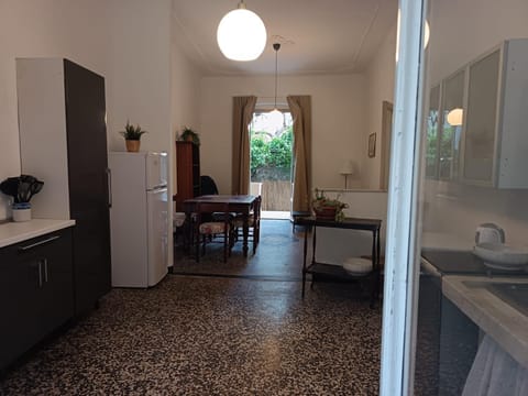 Paradiso Garden Apartment in Genoa