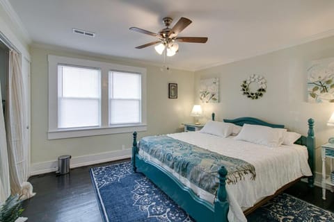 Butterfly House 1021 Crossland Ave House in Clarksville