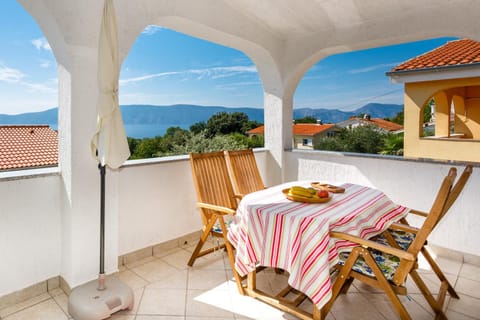 Balcony/Terrace, children, Family