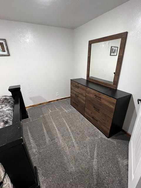 Cozy Home Between Zion & Bryce House in Glendale