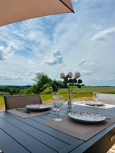 Day, Natural landscape, View (from property/room), Balcony/Terrace, Dining area