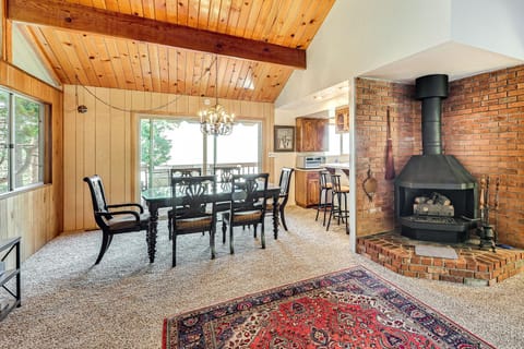 Stunning Deck Views Cozy Running Springs Cabin Cabin in Running Springs