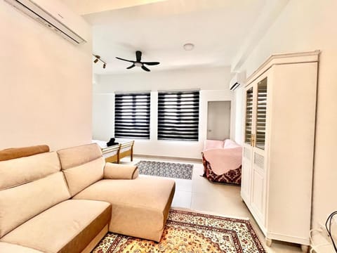 Living room, Seating area, Bedroom, fireplace