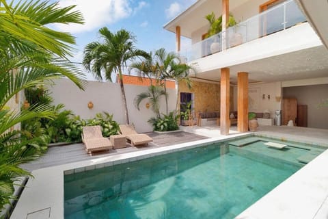 Garden, Balcony/Terrace, Pool view, Swimming pool, sunbed