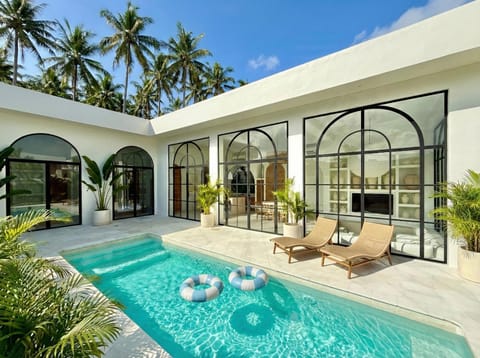 Property building, Natural landscape, Garden view, Pool view, Swimming pool, sunbed