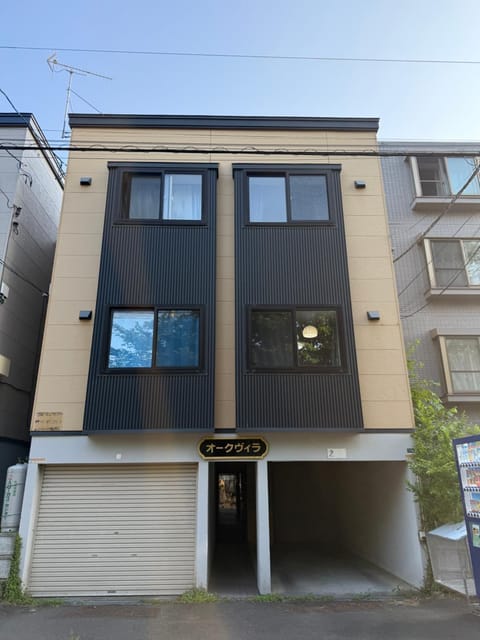 Property building, Day