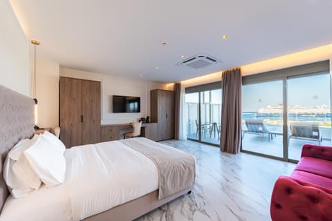 View (from property/room), Photo of the whole room, Bedroom, Sea view