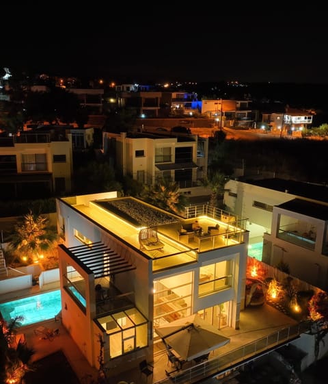 Luxusvilla mit Panorama-Meerblick 20m Privatpool Villa in Aydın Province