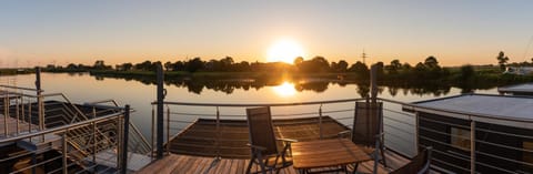 Natural landscape, Lake view, Sunrise