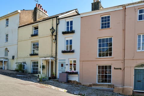 Property building, Day, Neighbourhood, Street view