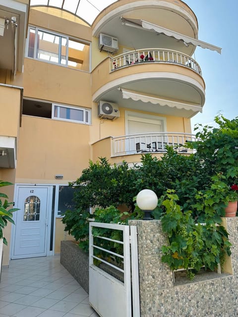 Artemis apartment Apartment in Nea Peramos