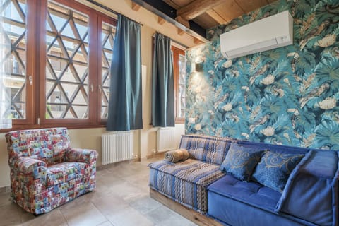 Communal lounge/ TV room, Living room