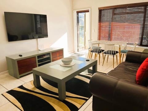 TV and multimedia, Living room, Dining area