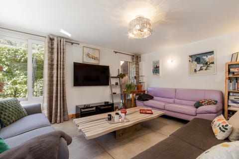 Communal lounge/ TV room, Living room