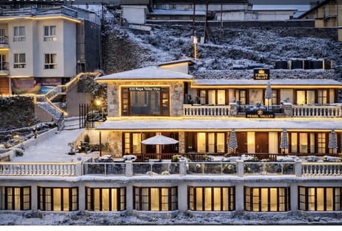 Property building, Balcony/Terrace