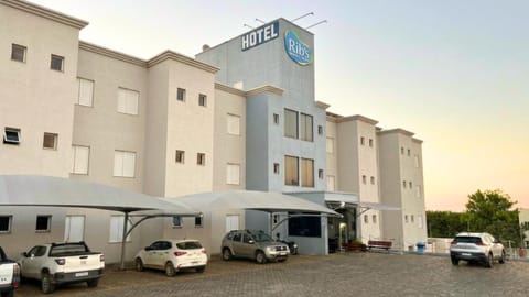 Property building, Parking