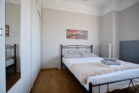 Vista Rooftop Retreat Apartment in Athens