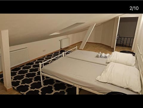 große Wohnung in Köln mit 2 Badezimmer Apartment in Cologne