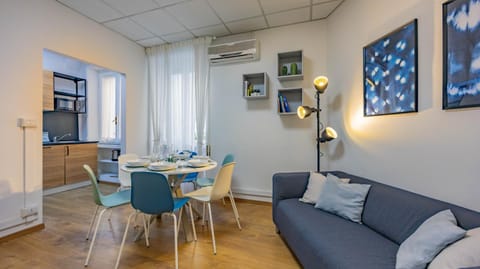 Living room, Dining area