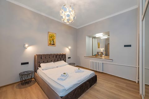 Bed, Bedroom, towels, wardrobe