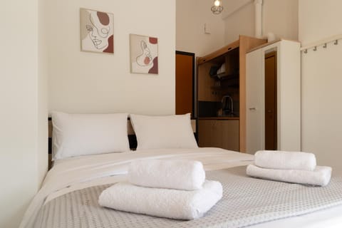 Bed, Photo of the whole room, Bedroom, towels, wardrobe