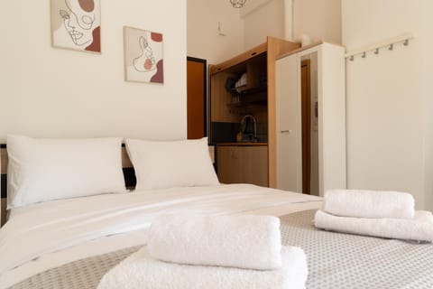 Bed, Photo of the whole room, Bedroom, towels, wardrobe