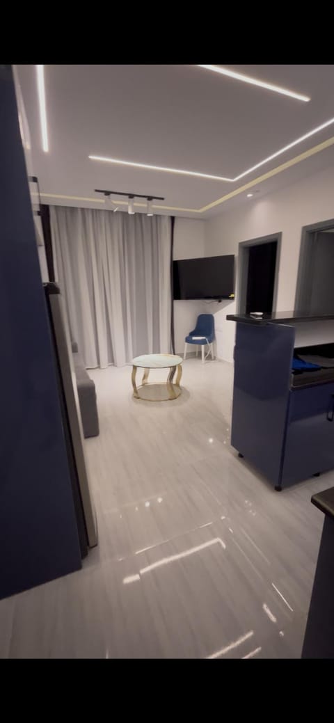 Communal lounge/ TV room, TV and multimedia, Living room, Seating area, Evening entertainment