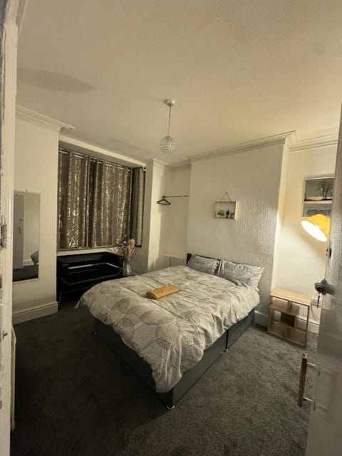 Crumpsall, Manchester Apartment in Manchester