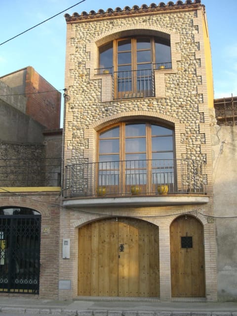 Property building, Facade/entrance, Off site